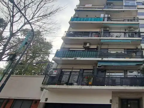Departamento 3 ambientes con balcón