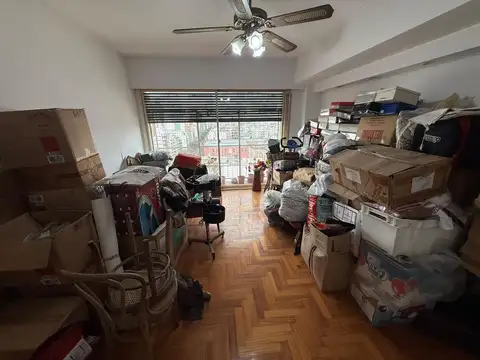 Semipiso de tres ambientes en alquiler