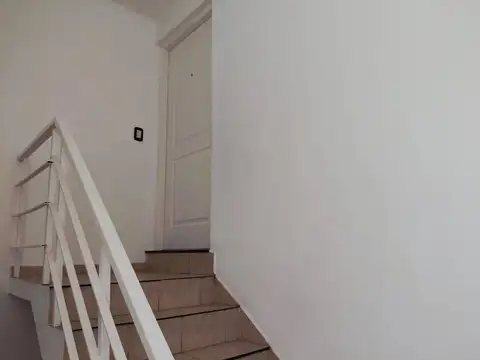 Depto Tipo Casa en Alquiler de 1 dormitorio