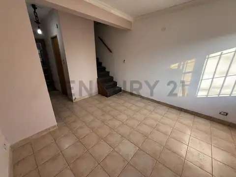 Estrada 1100, Piso 0