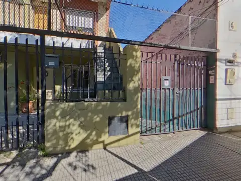 Depto Tipo Casa en Venta de 3 ambientes