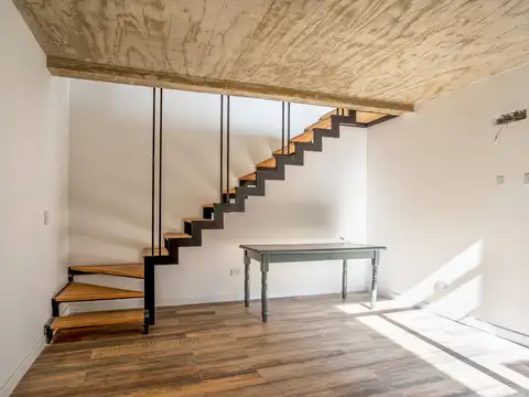 Depto Tipo Casa 2 ambientes con 1 baño