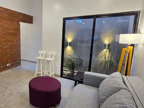 Casa 6 ambientes con 1 baño