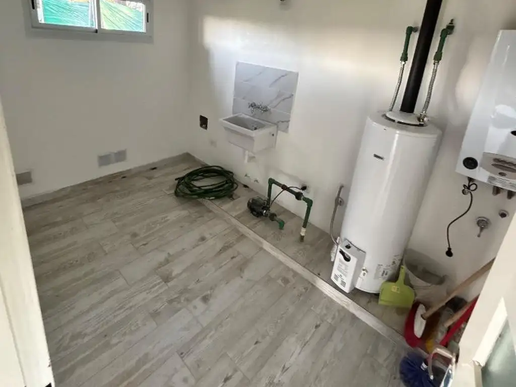 Casa en Venta - Alvarez Del Bosque