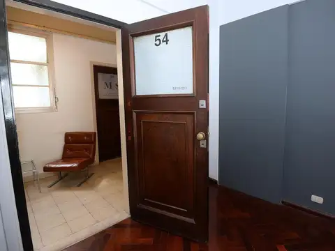 Oficina en Venta al Este