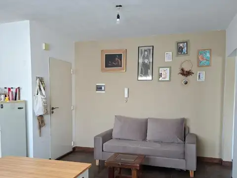 Ranchos 2100, Piso 1