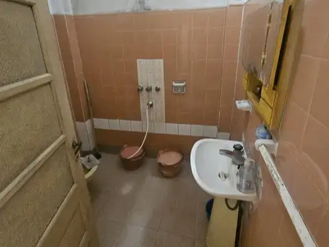 Chiclana al 800, alberdi cerca Bv. Rondeau, casa a reciclar total, espacio aereo,