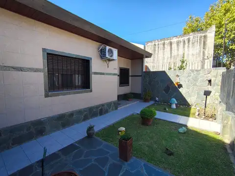 Casa en Venta en Jose Leon Suarez, USD 85.000
