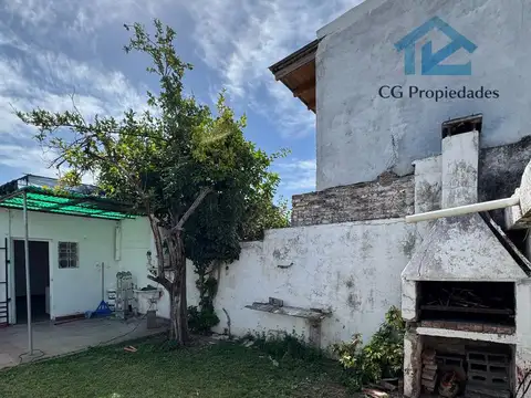 CASA A LA VENTA LOS PARAISOS 2 DORMITORIOS
