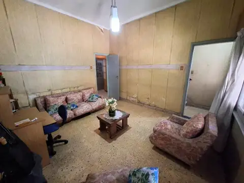 CASA EN PH, 3 DORM., CON PATIO   EXCELENTE UBICACIÓN  