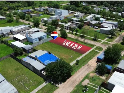 Se vende Terreno / Esquina-B° Nazareth-Reconquista