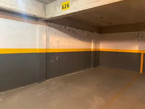 Cochera en venta a 1 cuadra del mar