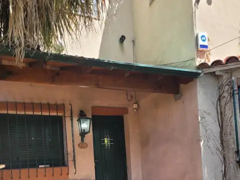 Casa en Alquiler en Adrogue, $ 1.300.000