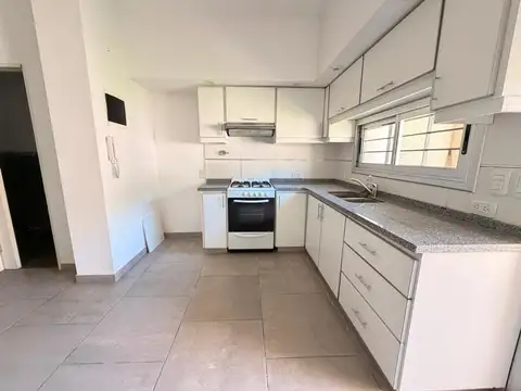 Dúplex 4 ambientes con Cochera- Ituzaingó norte