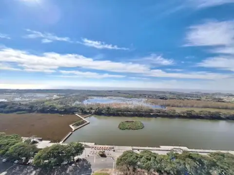 El Faro Julieta Lanteri al 1200