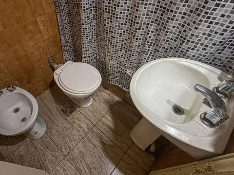 Venta departamento 2 ambientes interno Centro