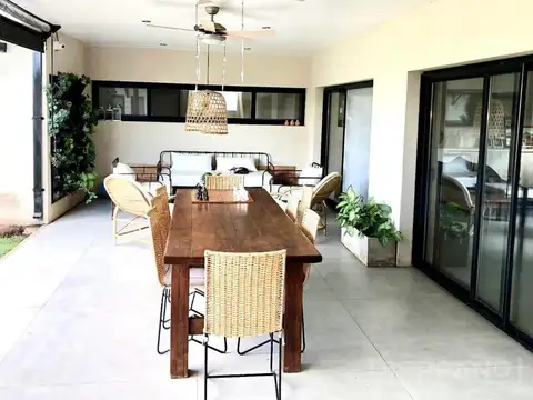 Casa en Alquiler de 4 dormitorios