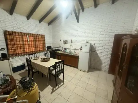 Oroño 1276 , Piso 0