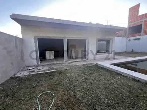Casa en Venta en Berazategui, USD 82.000