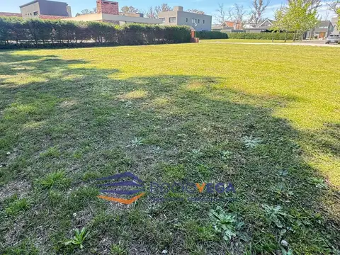 Lote a la venta en Barrio Privado Astorga,Reja Grande