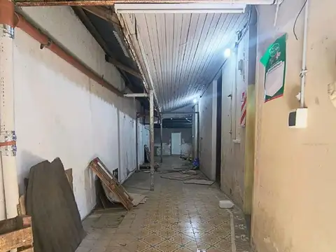 Galpon en Alquiler en Republica De La Sexta, $ 500.000