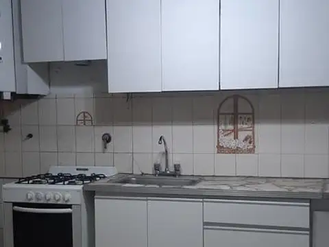 Depto Tipo Casa 2 ambientes con 1 baño