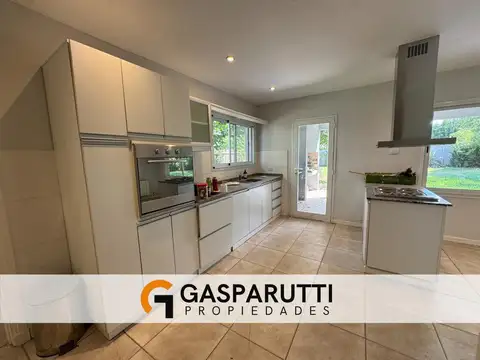 Casa en Venta al Oeste