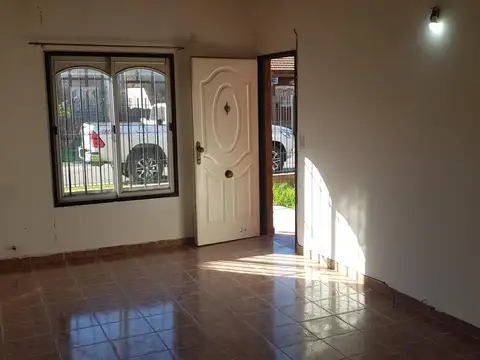 Casa en Venta en Burzaco, USD 65.000