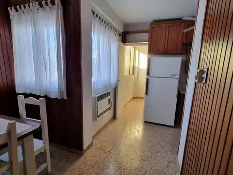 Departamento 6 ambientes con 2 baños