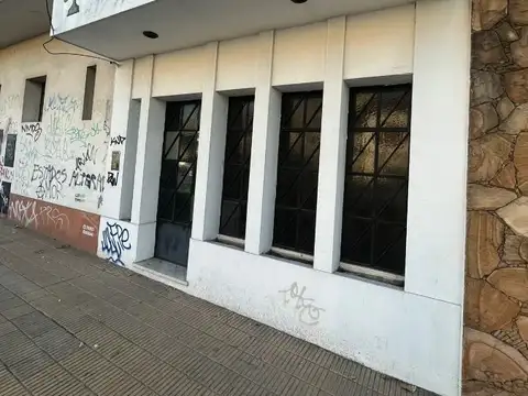 Local en Alquiler 40 años