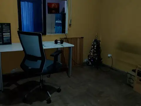 CASA TIPO AMERICANA  EN VENTA 4 AMBIENTES ZONA ITUZAINGO