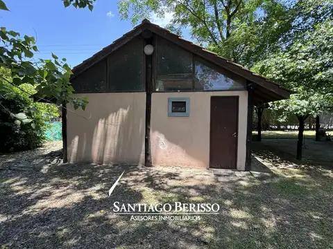 Casa 5 ambientes con 2 baños