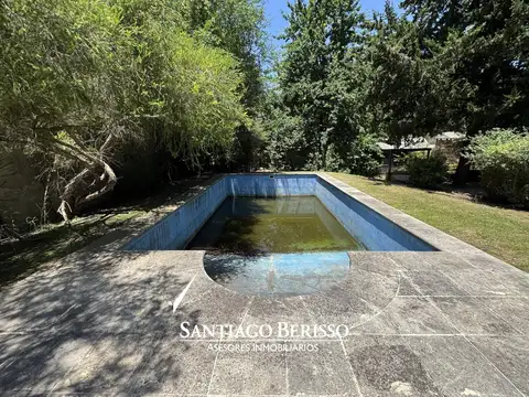 Casa en Venta con 2 cocheras