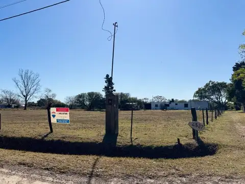 VENTA  / 2HAS  + CASA HABITACION/ RAFAELA