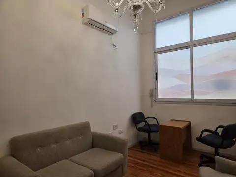Oficina en Alquiler en Monserrat, $ 400.000