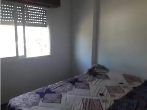 Depto Tipo Casa 4 ambientes con 2 baños