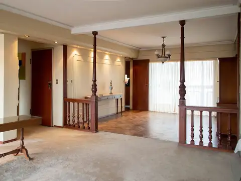 Venta Depto 4 ambientes dependencias 166 m2 Flores