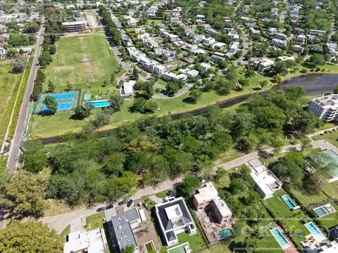 Lote al agua en venta Fincas de Hudson