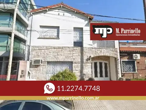 Casa en excelente ubicación , para oficinas,  de 4 ambientes- En Alquiler!!!