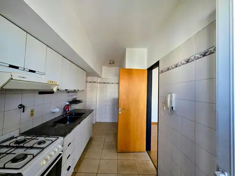 Departamento en Alquiler en Parque Chacabuco, $ 750.000