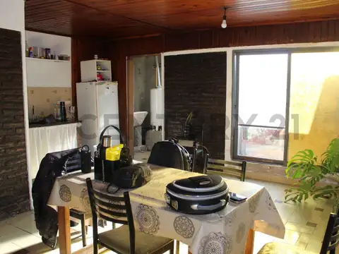 Avenida 66 e/ 138 y 139 - Casa de 2 Dormitorios c/ cochera tipo PH en Venta - Los Hornos