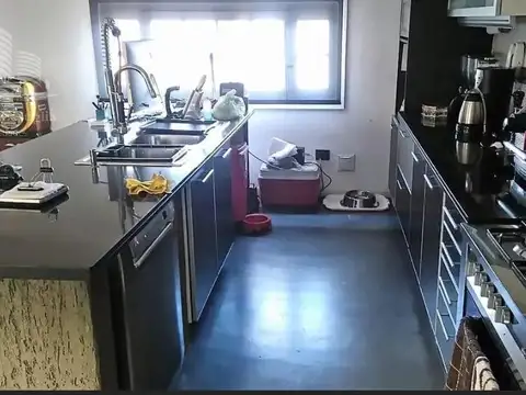 Galpon en Venta en Olivos, USD 599.000