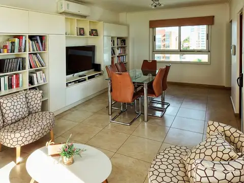 EN VENTA DEPARTAMENTO DOS DORMITORIOS CON COCHERA