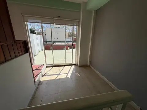 Depto Tipo Casa en Alquiler de 2 ambientes