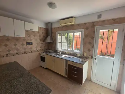 Depto Tipo Casa en Venta de 3 dormitorios