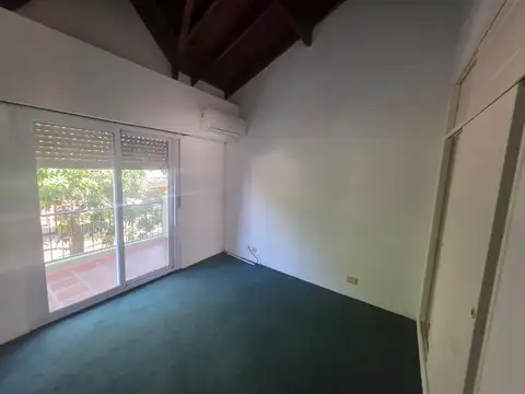 Depto Tipo Casa en Venta 40 años