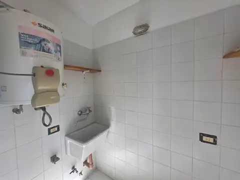 Depto Tipo Casa 4 ambientes con 1 baño