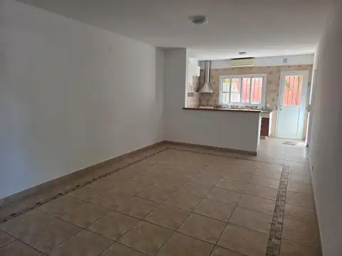Depto Tipo Casa en Venta de 4 ambientes