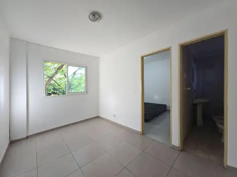 Departamento de 1 dormitorio al frente de oportunidad