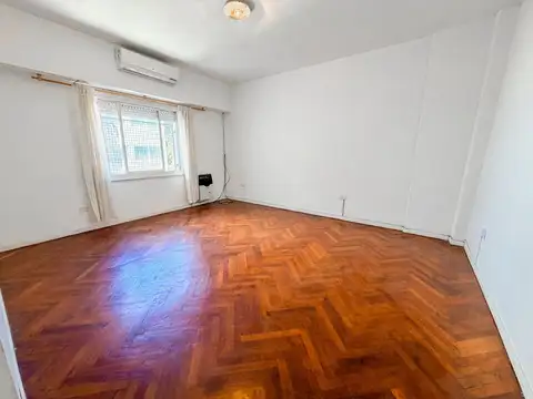 Juana Azurduy 2700, Piso 3